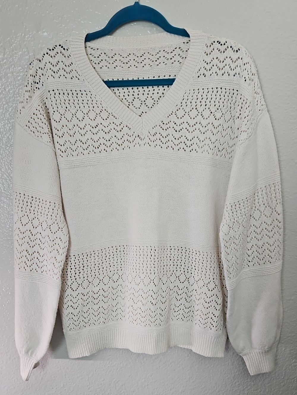 Cream V-Neck Eyelet Knit Sweater Balloon Sleeves Size M